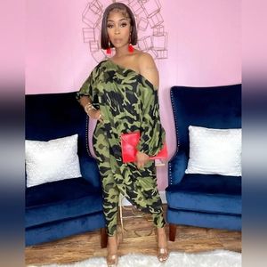 Women's Camouflage Off-Shoulder Blouse and Camouflage Pants Set